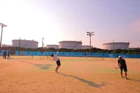 初島庭球場